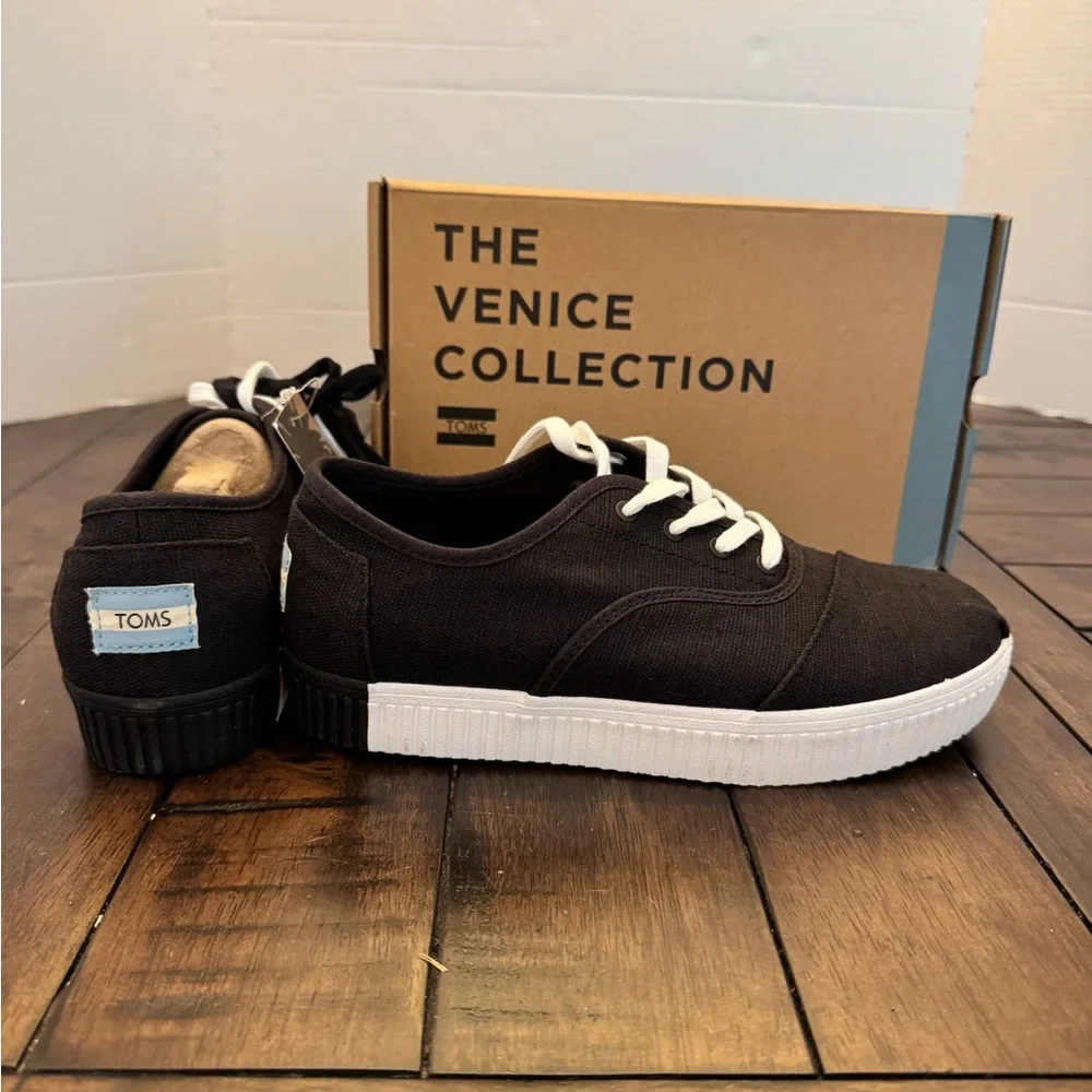 TOMS Cordones Indio Womens 7 B Sneakers Casual Shoes Black Heritage Canvass NIB